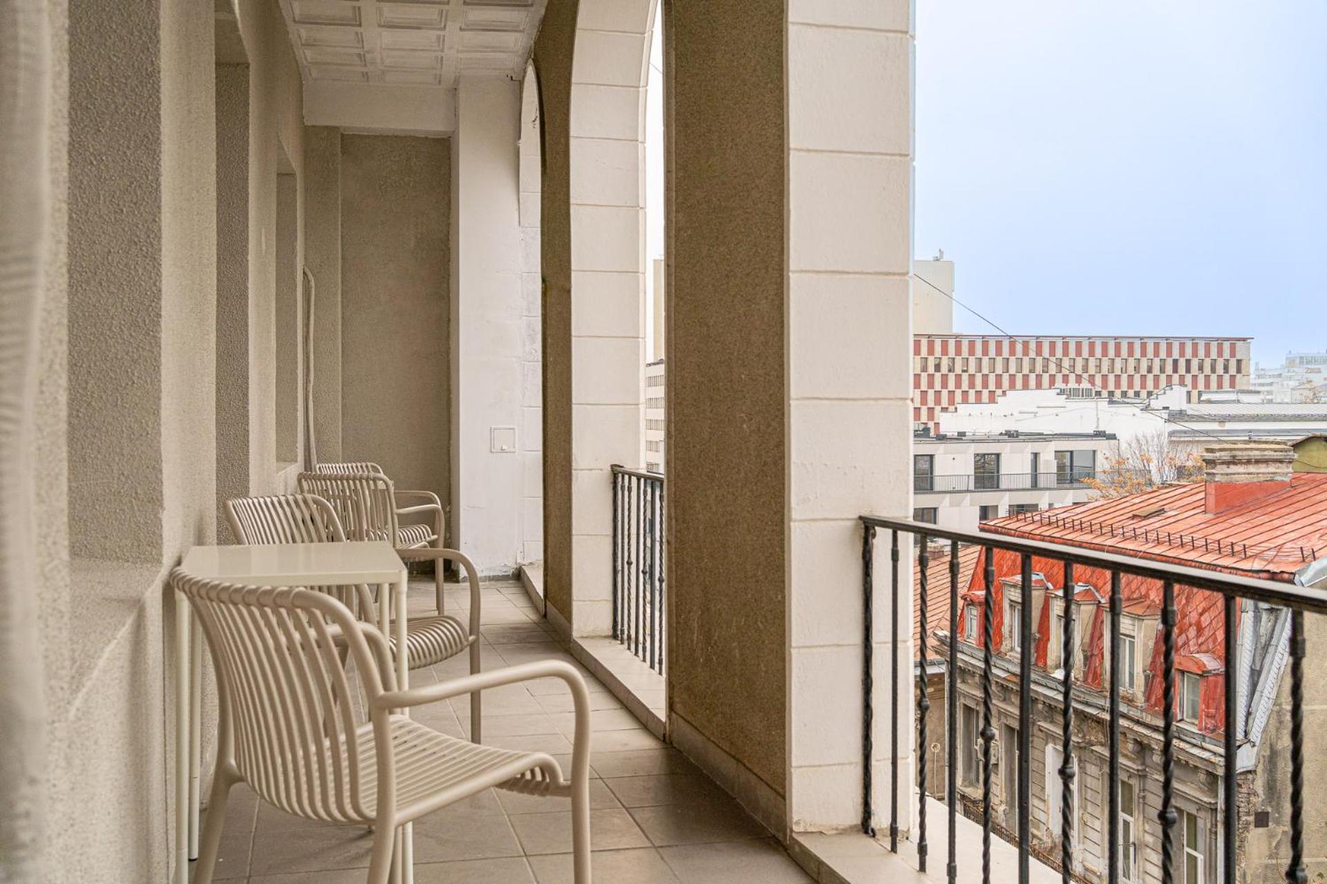 Loggia & Luxe 5Br Penthouse In Universitatii Area Bukarest Eksteriør billede